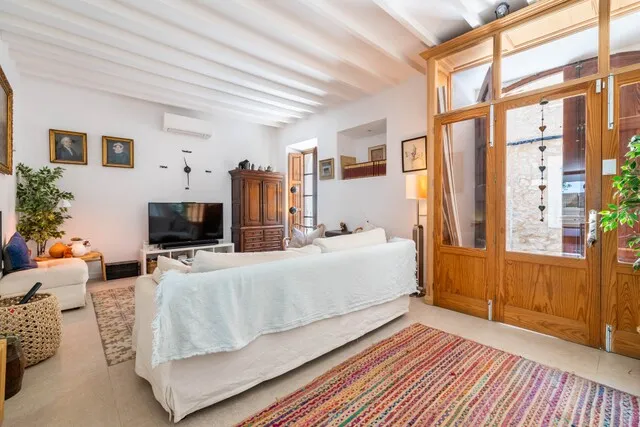 Stunning renovated town house for sale in the heart of Alaró, northwest Mallorca — photo 3