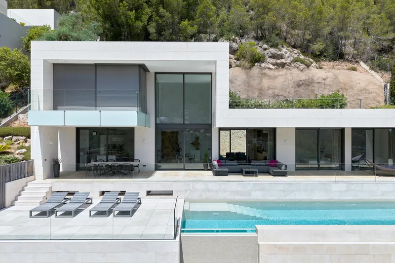 Exclusive designer villa with spectacular panoramic ocean views in Son Vida - Marcel Remus Real Estate — photo 3