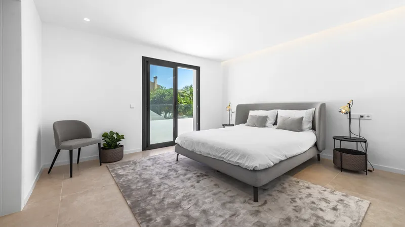 High-quality renovated villa in Nova Santa Ponsa, in a quiet and private location — photo 9
