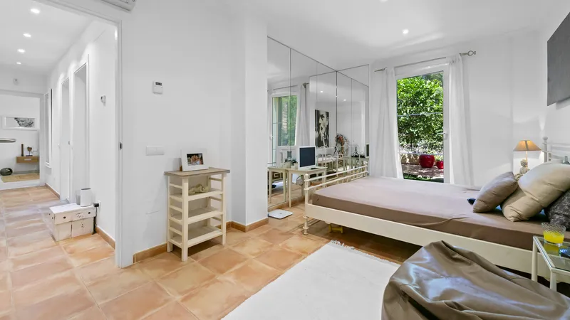 Cozy semi-detached house for sale in Camp de Mar in an exclusive residential community — photo 11