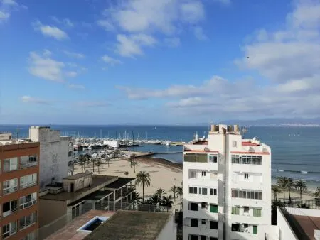 Flat in Llucmajor (S'Arenal) with 126 m² built surface, 10 m² terrace, 4 bedrooms, 2 bathrooms, and lift — photo 1