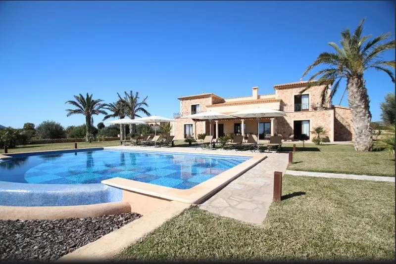 Mediterranean luxury finca with 100 m² resort-style pool, sea views and complete privacy near Porto Colom — photo 12
