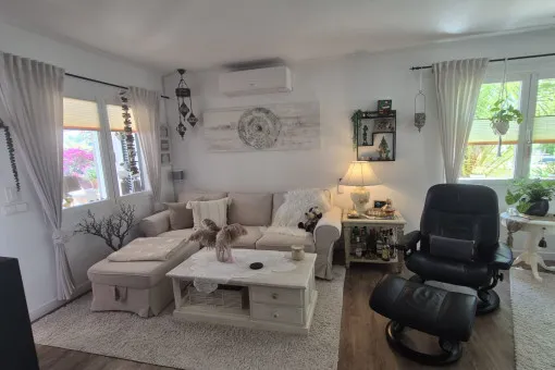 Cala Murada, Charming Semi-Detached Corner House with Guest Apartment and Mediterranean Garden — photo 4