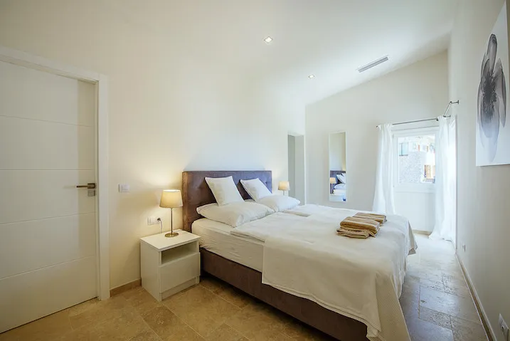 Long-term rental: Villa with sea view in Portals - Marcel Remus Real Estate — photo 11