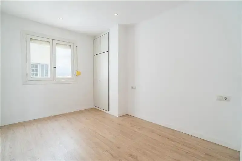 Palma. Colegios- Son Dameto. Apartment with views of the Bay with an area of approximately 95m² plus terrace of 8m2. The property consists of a — photo 11