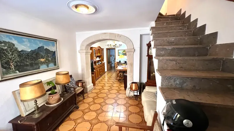 Townhouse for Sale in Pollença - Charm and Comfort in the Heart of the Historic Center — photo 3