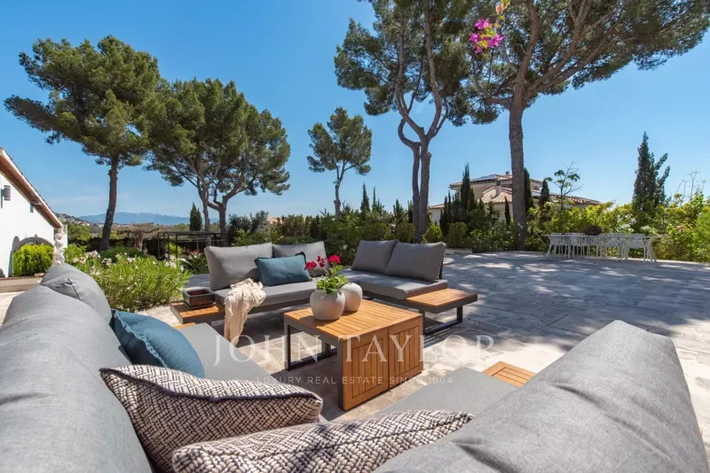 Villa for sale in Cas Català — photo 6