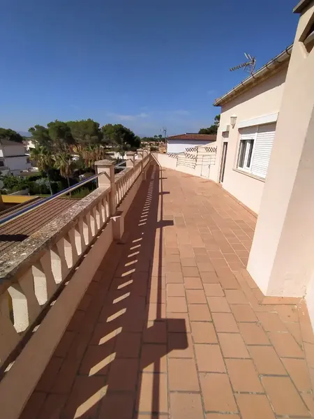 House-chalet for sale in Ses Cadenes-Urbanización Bellavista-El Arenal-Palma. Residential and quiet area with all services, recently — photo 11