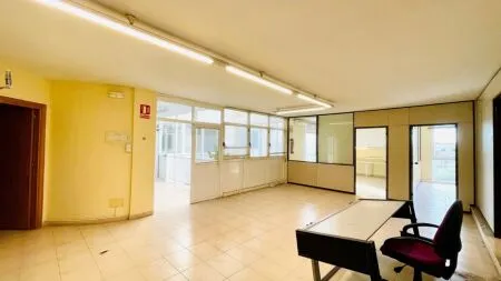 Office - Palma de Mallorca (Son Roca - Son Ximelis - Son Anglada), Built Surface 100m², 1 Bathroom — photo 2