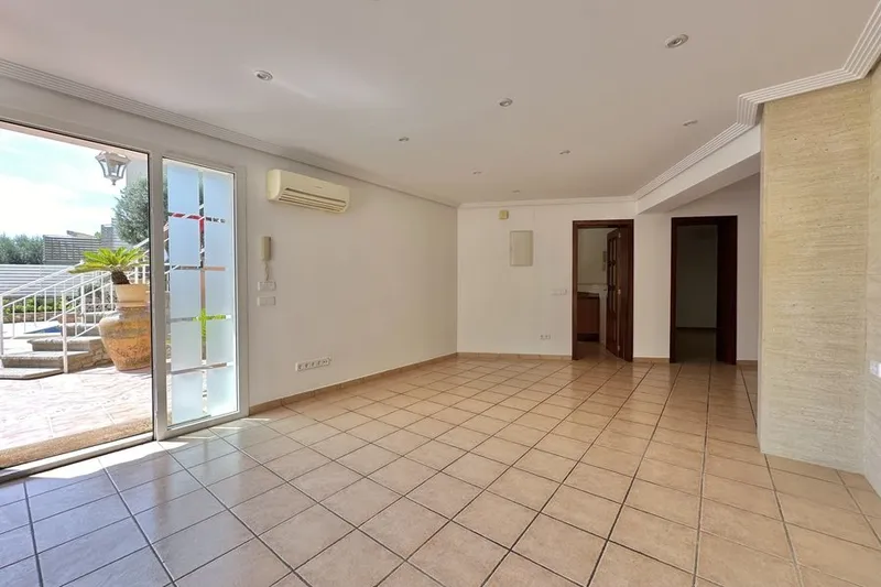 Lovely unfurnished apartment in Sant Agustí — photo 4