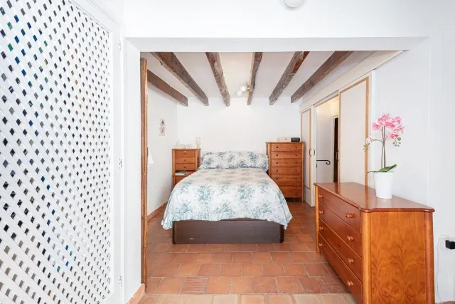Authentic town house with outdoor living for sale in Pollensa, North Mallorca — photo 9