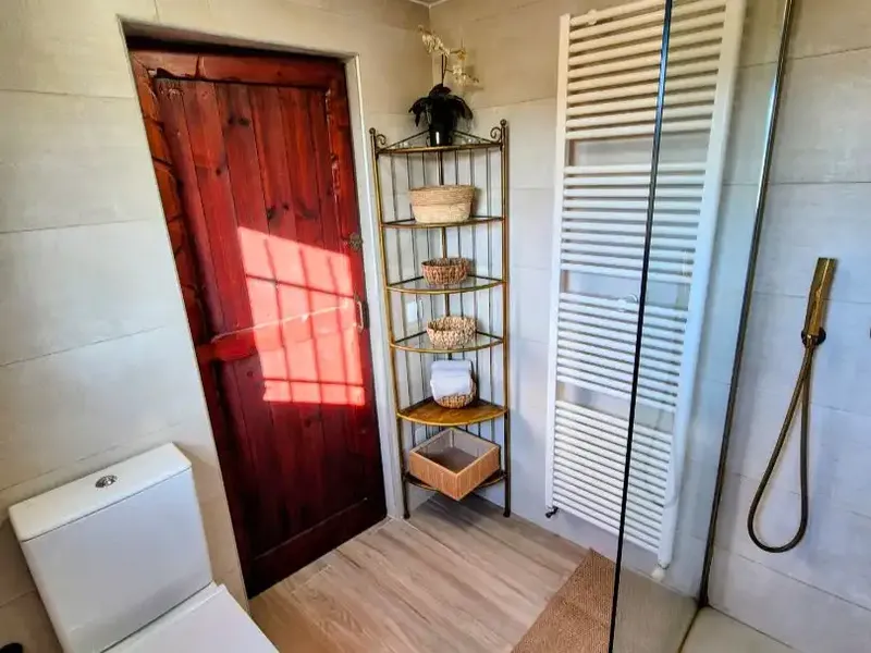 Rustic house for rent with garden, terraces and land in the north of Mallorca, available from September 1, 2026, for long-term rental — photo 10
