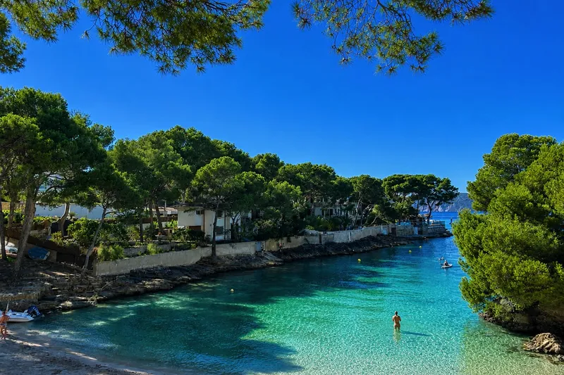 Elegant contemporary Mediterranean villa for sale in Santa Ponsa — photo 6