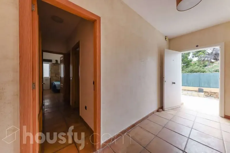 Housfy sells spacious ground floor apartment in Palma de Mallorca, in Cala d'Or, with 75 m² of usable space — photo 10