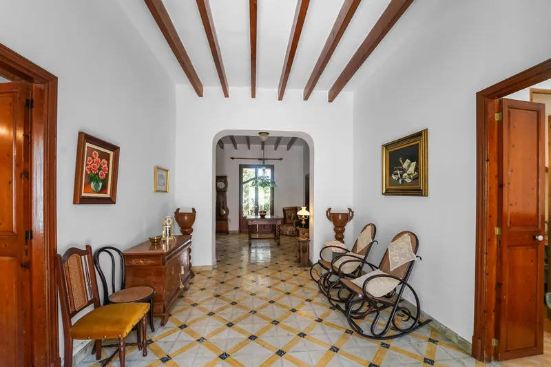 Sold by Us | Exclusive – Townhouse in the Center of Cas Concos — photo 1