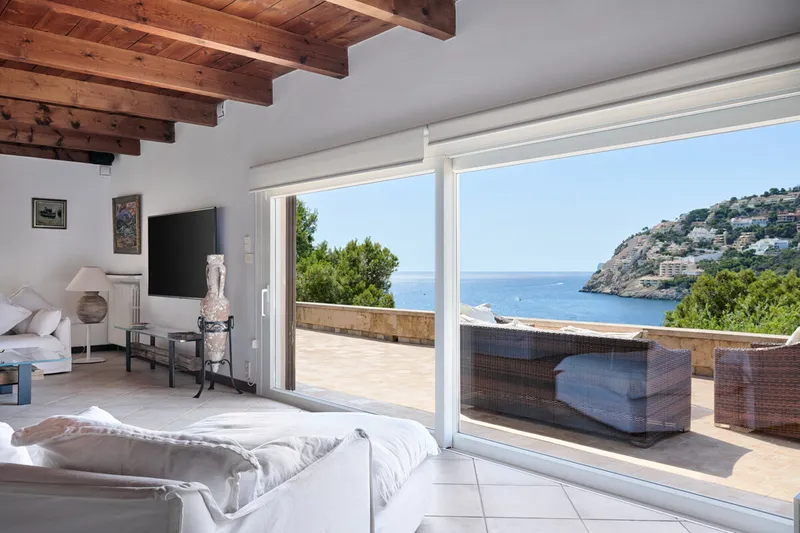 Exclusive: Stunning Mallorcan-style estate with a vacation rental license and breathtaking views across the bay - Marcel Remus Real Estate — photo 9