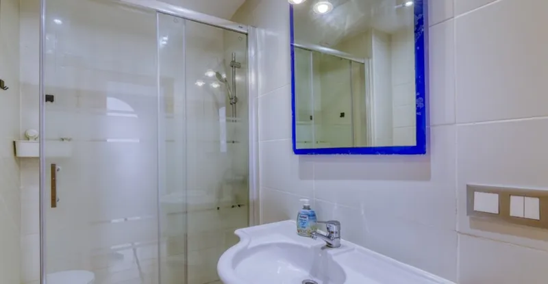 Portals Nous - 2 Bedroom Apartment With Sea Views — photo 12