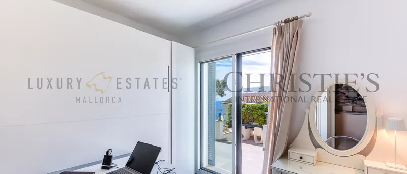 Modern sea view apartment in Port Andratx with terrace and garden — photo 11