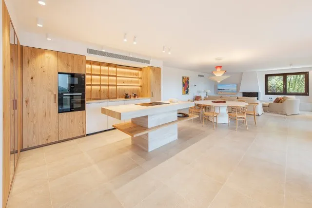 Magnificent, renovated villa with incredible sea views for sale in Pollensa, North Mallorca — photo 6