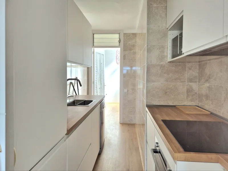 Apartment on the beach with rental potential 1 — photo 5