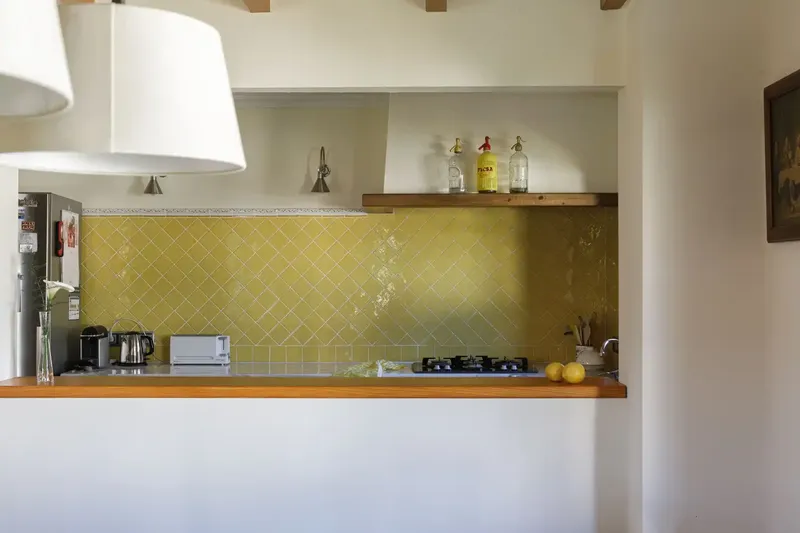 This genuine Mallorcan «finca» or country house on a large colorful plot in the heart of the village of Llubí is surrounded by a beautiful — photo 11