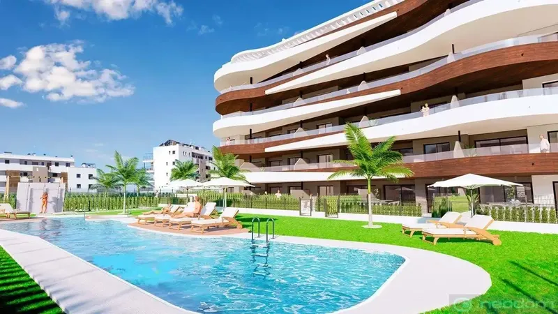 Two and three bedroom apartments located in a magnificent beachfront area, near sandy beaches with water — photo 4
