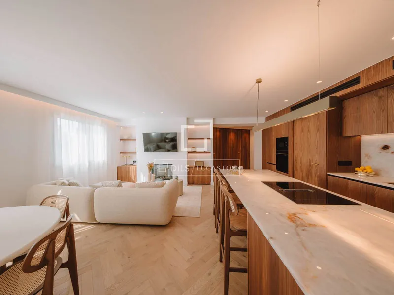 158m² apartment for sale in Palma de Mallorca — photo 2