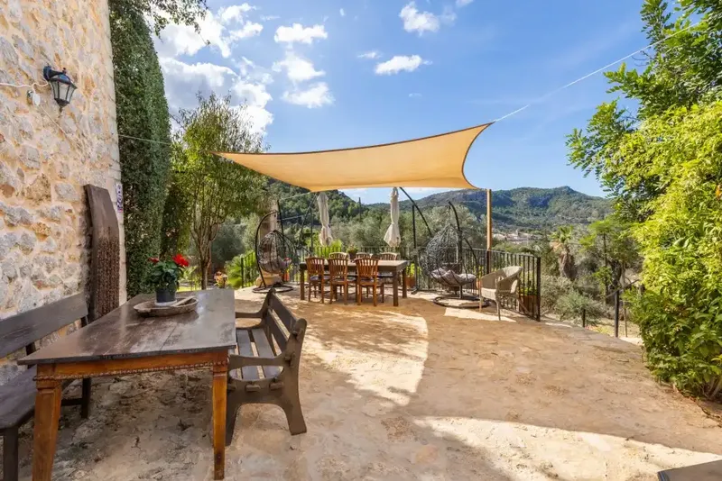 Experience the Mediterranean paradise in this rustic finca in S'Arraco. The property is situated on a cultivated plot of almost 8,000 m² and — photo 5