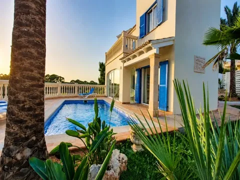 El Arenal: Renovated Duplex Penthouse with Sea Views — photo 4
