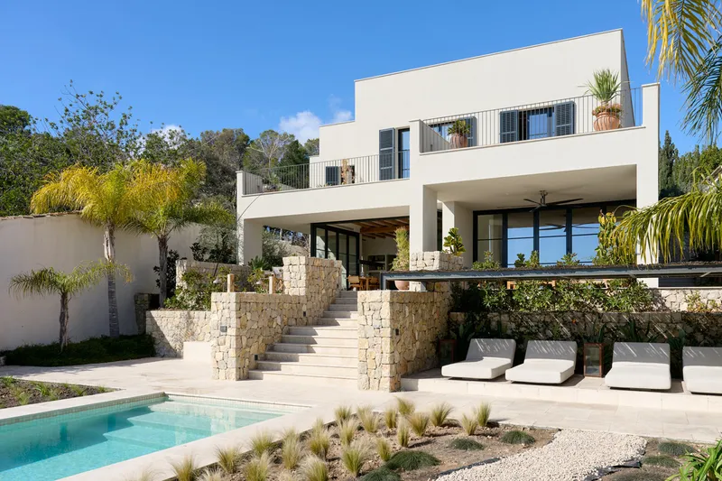 Stylish villa with panoramic views in Bonanova - Marcel Remus Real Estate — photo 1