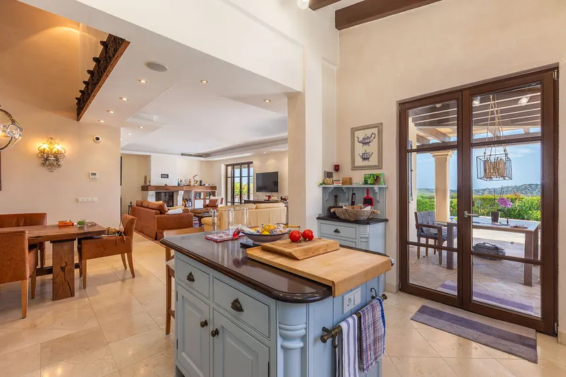 Mediterranean dream villa with spectacular sea views in a prime location — photo 6