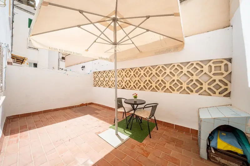 Os presentamos en exclusiva esta magnífica vivienda de 80 m², situada en la Plaza San Cosme, en el consolidado barrio de Son Cotoner, Palma — photo 1