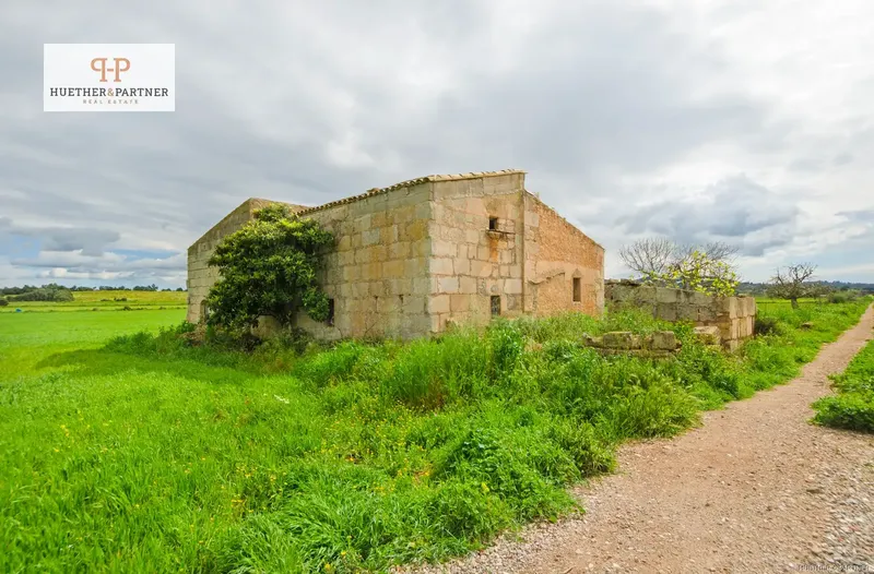 Discover this charming typical historic farmhouse, located in a quiet place and preserved in its original state. — photo 3