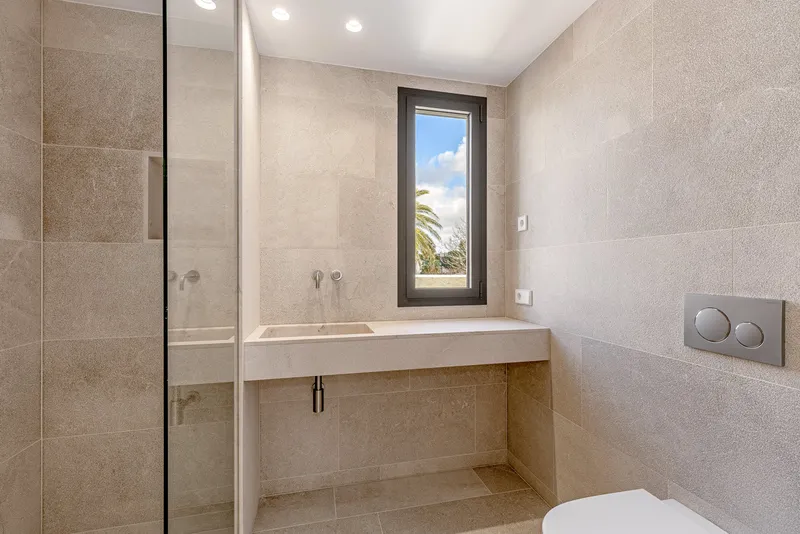 Penthouse in Playa de Palma - rooftop terrace with pool and partial sea views — photo 10