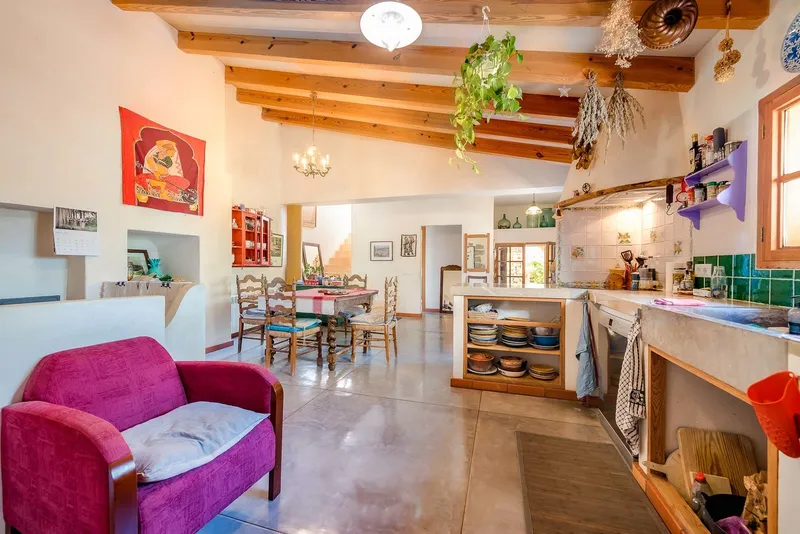 Charming village house with private pool in Galilea — photo 7