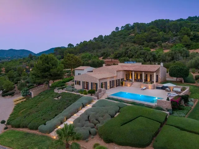 Luxury finca with immaculate gardens for sale near Artà, Mallorca — photo 1