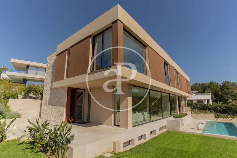 Sea-view villa for sale in Costa d’en Blanes — photo 2