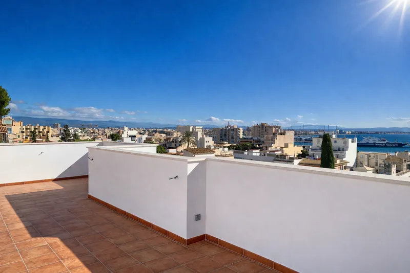Ref 2003; Attic with extra studio, terraces, sea views and garage for sale in El Terreno — photo 2