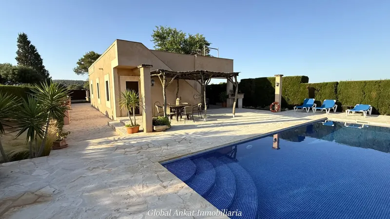 Exceptional property combining rustic charm with maximum efficiency and modernity — photo 1