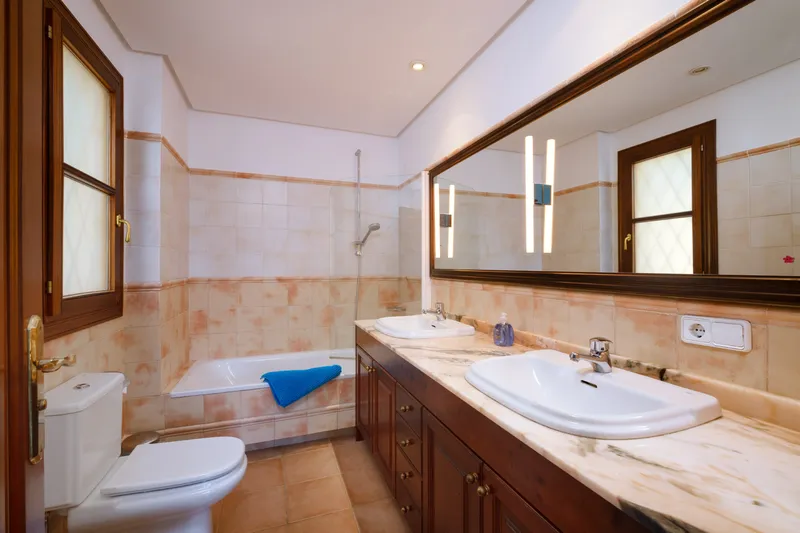 Villa with panoramic views and holiday rental license — photo 11