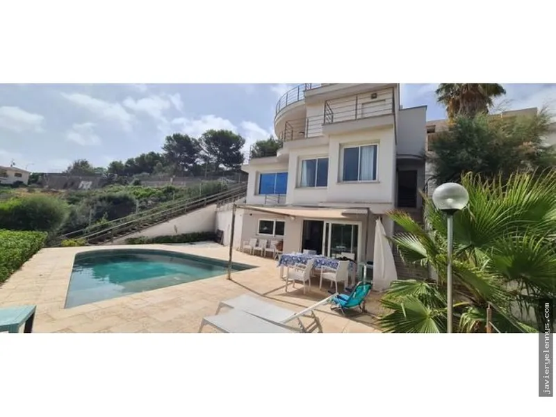 Rental of independent house or villa in Son Moro — photo 7