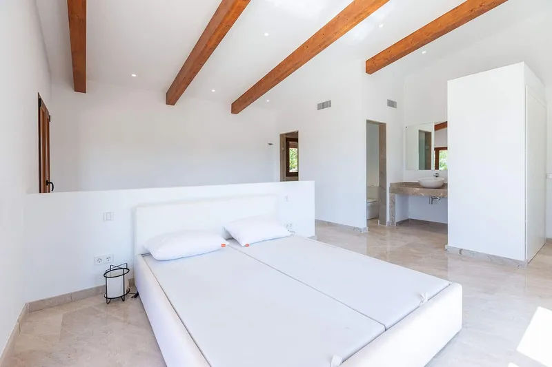 Cala Egos: Luxurious finca on 60,375 m² of land — photo 12