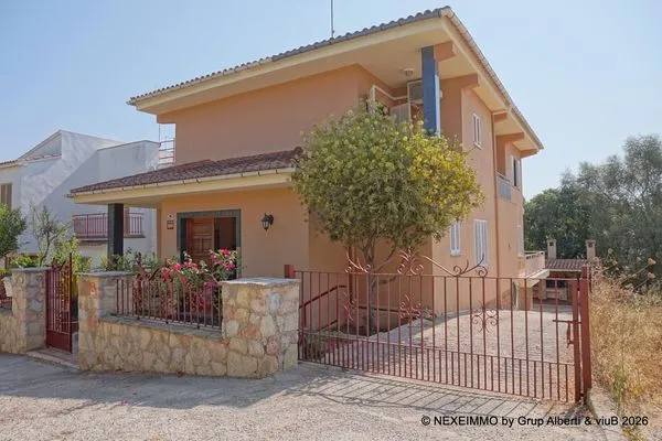 Independent house/chalet on Camino de la Vela, Establiments — photo 2