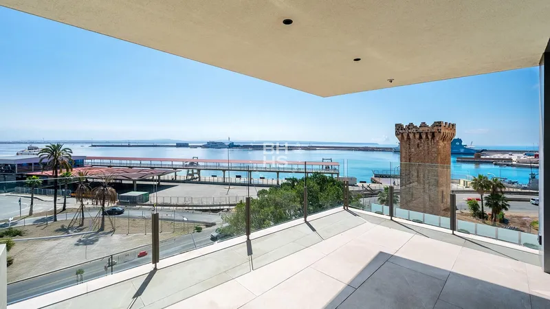 Apartment for sale in Paseo Marítimo — photo 1