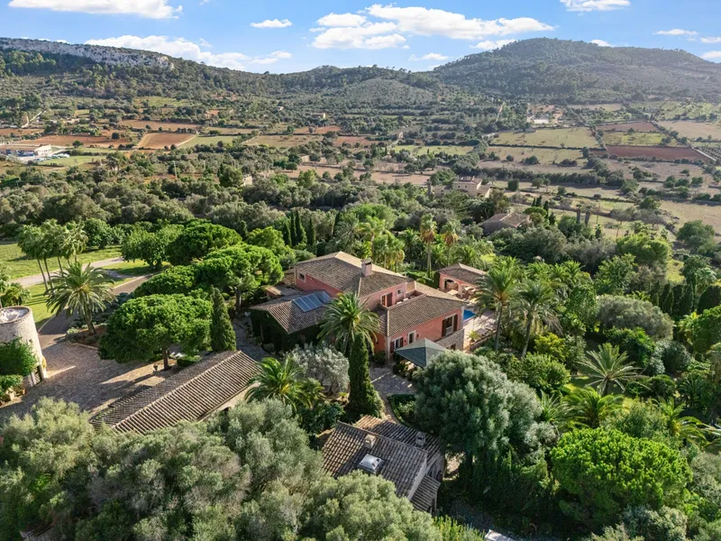 Representative property with panoramic and sea views in the southeast of the island — photo 4