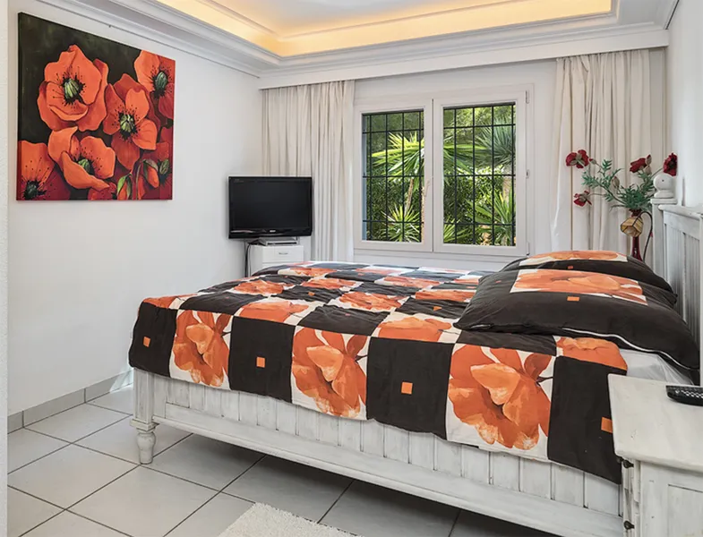 5 bedroom villa with sea views in Santa Ponsa More — photo 11
