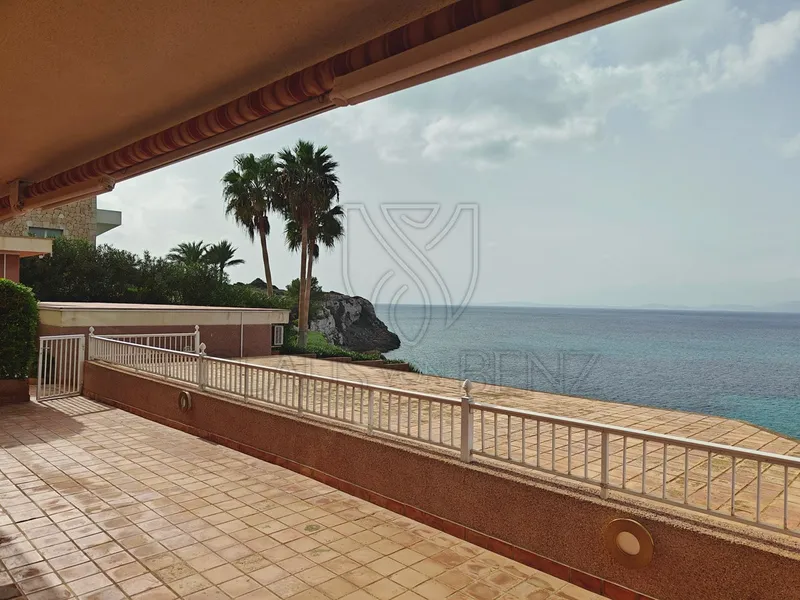 Cala Blava – Exclusive apartment with 180-degree sea views on the first line — photo 4
