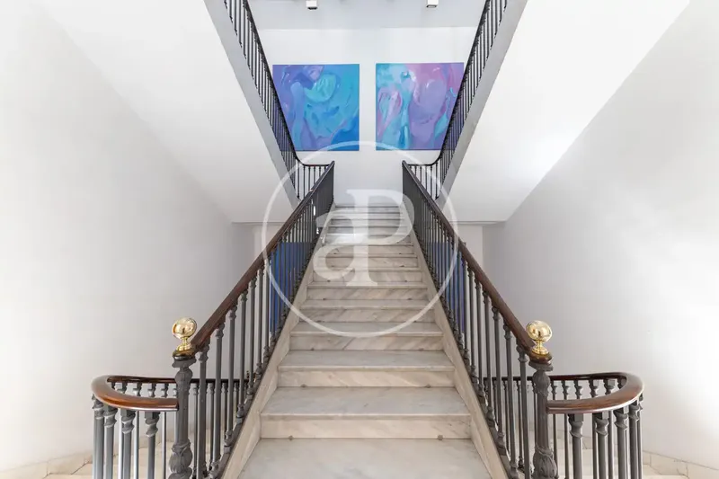 Piso con terraza en venta en Centre — photo 10
