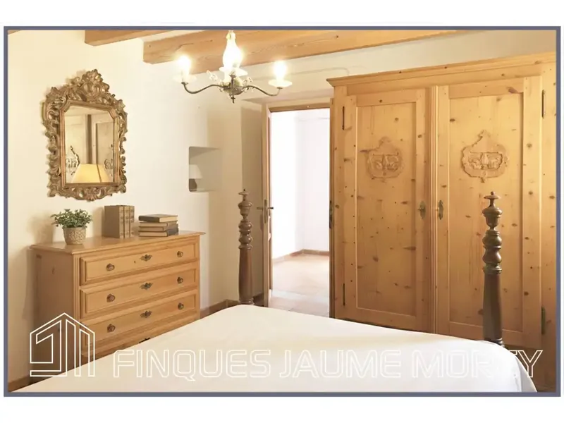 In the picturesque village of Selva, at the foot of the Tramuntana mountain range, Finques Jaume Morey offers this wonderful typical house — photo 8