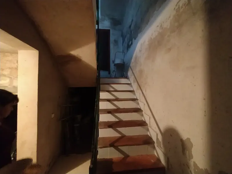 Single-family house for sale on one floor of 190 m2, open ceiling, with possibility to build an additional floor. It has a 40 m2 garage-storage room. — photo 10